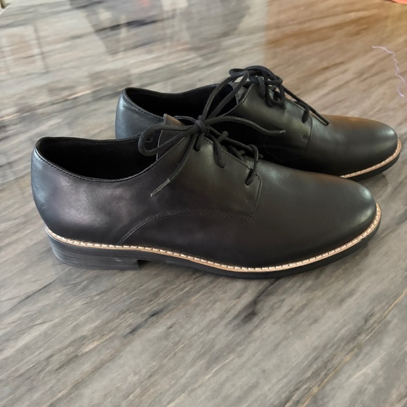 Eileen Fisher Black Leather Oxford Shoes Lace Up NWOT 7.5 - Picture 4 of 8